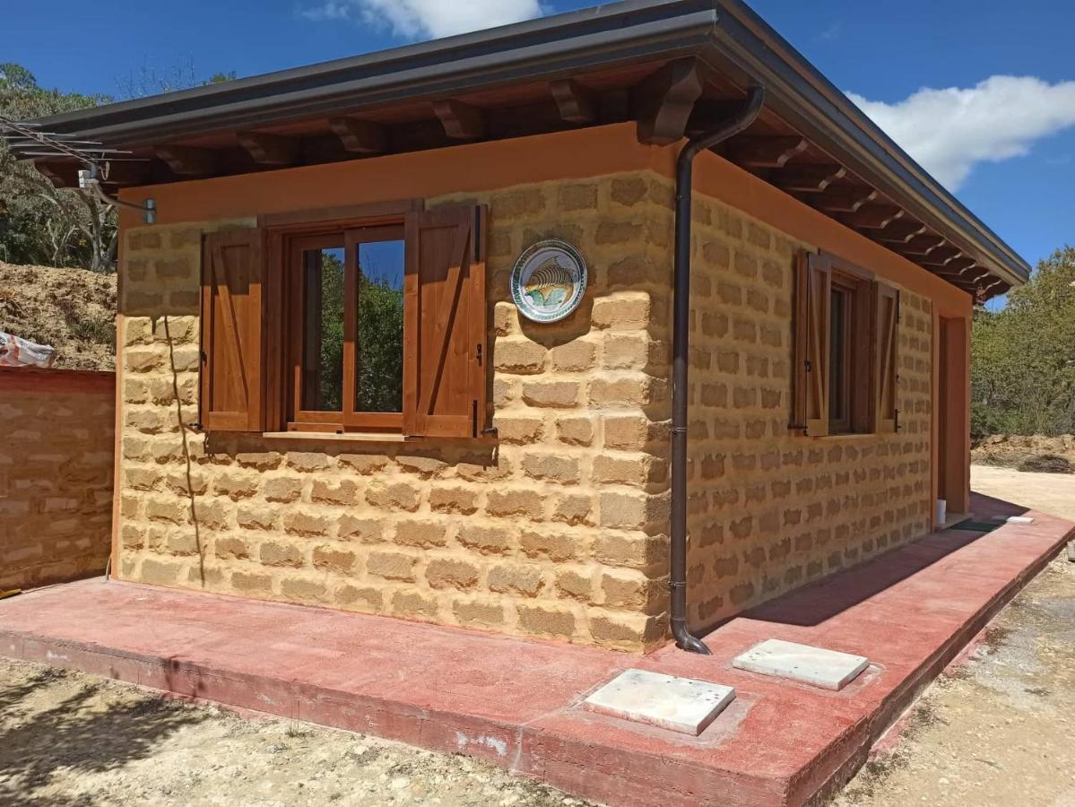 Готель La Casa Dei Sogni Agira Екстер'єр фото